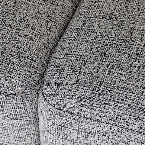 Magnus Armchair