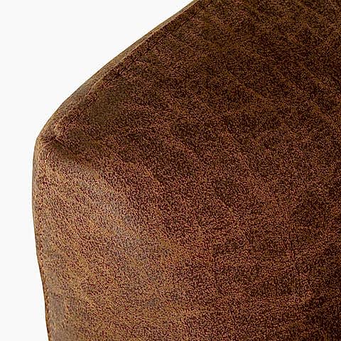 Magnus Armchair